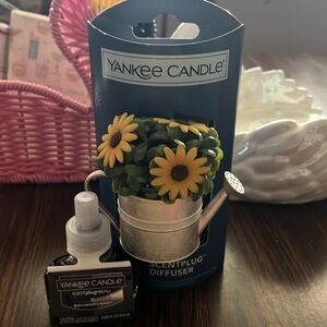 Yankee scentplug diffuser w midsummer night refill